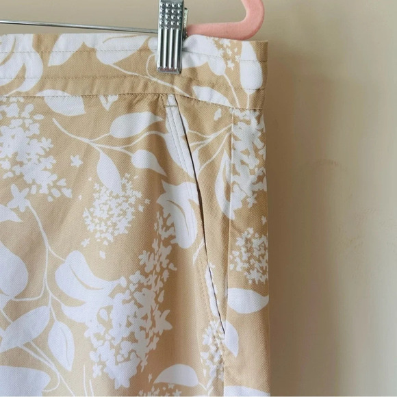 United Colors of Benetton Floral Print Shorts - Size XL - Picture 7 of 14